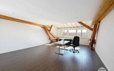 Bureau 8 pièces - image - 2