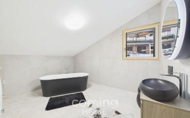 Attic flat 3.5 rooms - image - 9