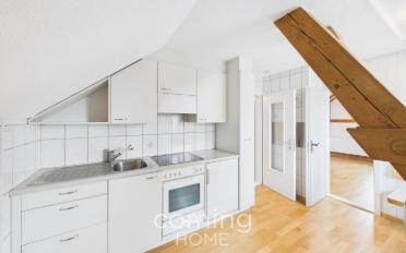 Dernier étage 1.5 pièces - image - 3