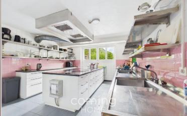 Mixed use property 15 rooms - image - 8