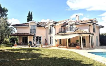 Maison 10 pièces - image - 2