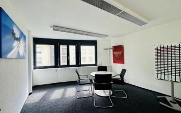 Office - image - 7