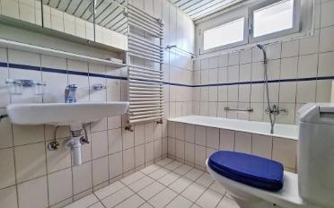 Apartment 4 rooms - image - 9
