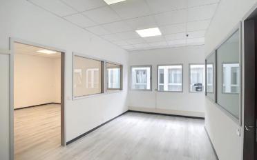 Office - image - 1