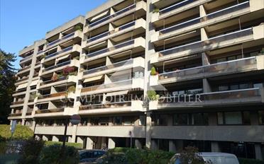 offener Parkplatz - image - 1