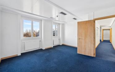 Office - image - 10