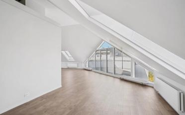 Office - image - 6