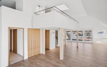 Office - image - 3