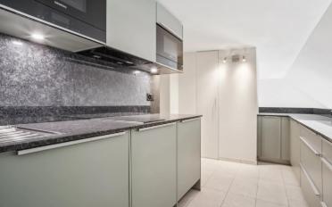 Office - image - 11