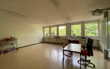 Office - image - 12