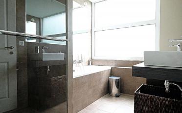 Furnished flat 7 rooms - image - 8