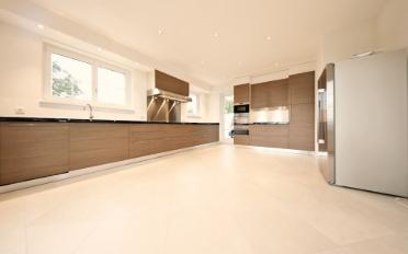 Einfamilienhaus 7.5 Zimmer - image - 5