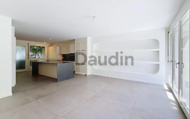 Villa - image - 3