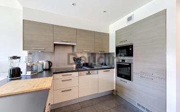 Apartment 4 rooms - image - 9