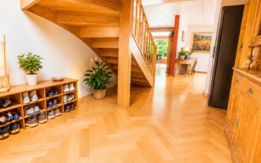 Einfamilienhaus 7.5 Zimmer - image - 10