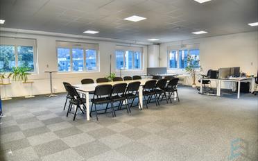 Office - image - 4