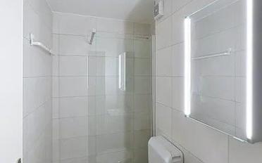 Apartment 4 rooms - image - 7