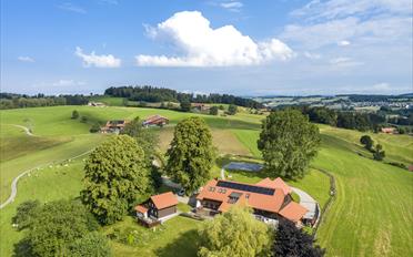 Einfamilienhaus 10.5 Zimmer - image - 2