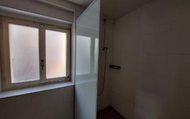 Bifamiliar house - image - 8