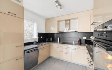 Bifamiliar house 5.5 rooms - image - 5