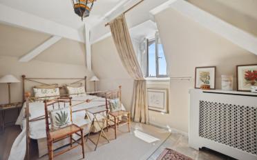Maison 14 pièces - image - 2