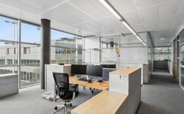 Office - image - 6