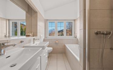 Einfamilienhaus 10.5 Zimmer - image - 9