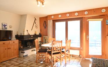 Apartment 4 rooms - image - 2
