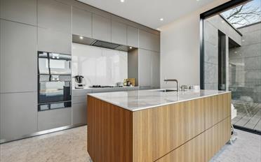 Villa 14 pièces - image - 2