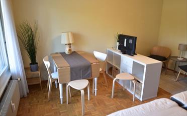 Studio - image - 3