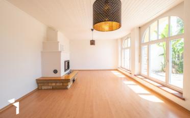 Apartment 4 rooms - image - 1