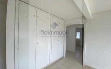 Apartment 4 rooms - image - 2