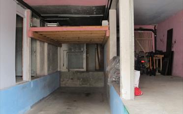 Single garage - image - 2