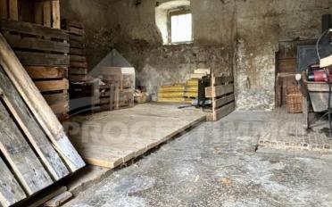 Residential building 9.5 rooms - image - 7