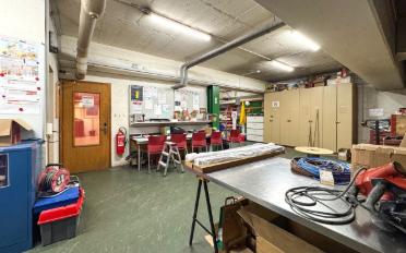 Commercial - image - 9