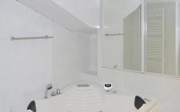 Villa - image - 9