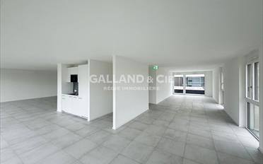Office - image - 5