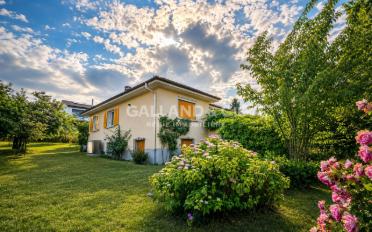 Einfamilienhaus 5.5 Zimmer - image - 1