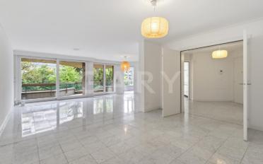 Apartment 7 rooms - image - 4
