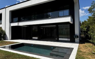 Villa 6.5 Zimmer - image - 1