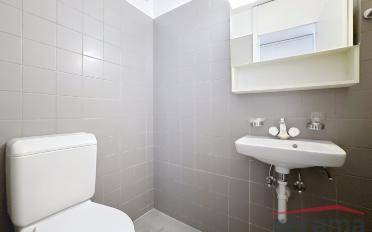 Apartment 2.5 rooms - image - 6