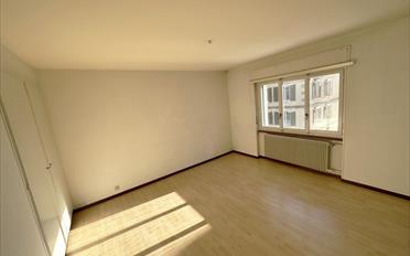 Apartment 4 rooms - image - 2