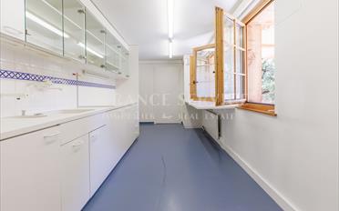 Cabinet médical 9 pièces - image - 7
