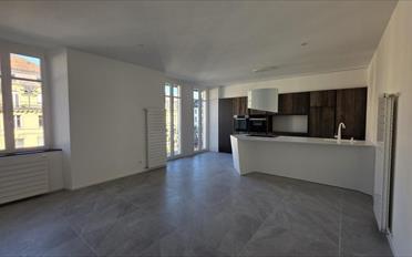 Apartment 5 rooms - image - 3