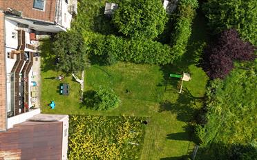 Immeuble résidentiel 13 pièces - image - 7