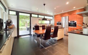 Single house 10 rooms - image - 6