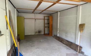 Single garage - image - 2