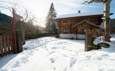Chalet 7.5 pièces - image - 1