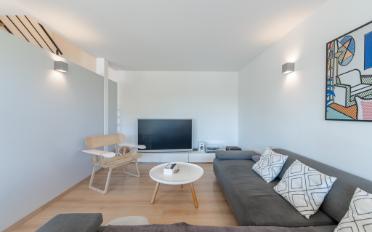 Terrace house - image - 8