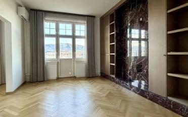 Bureau 8 pièces - image - 10